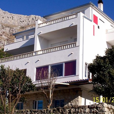 Apartments Perdijic Nemira 오미스 외부 사진