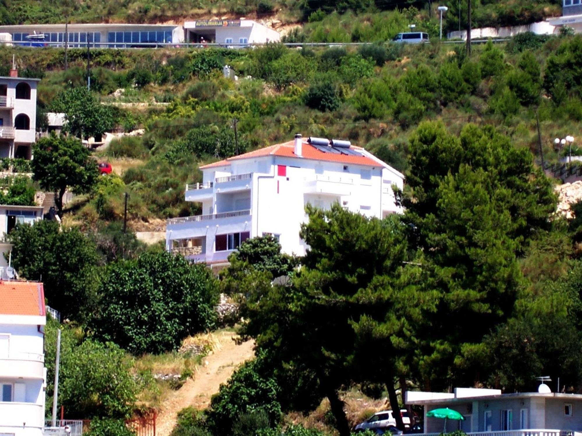 Apartments Perdijic Nemira 오미스 외부 사진